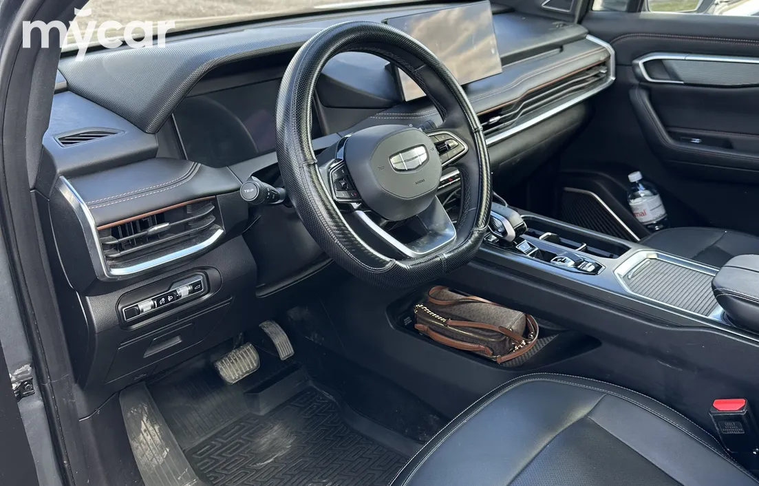 Geely Okavango 2024