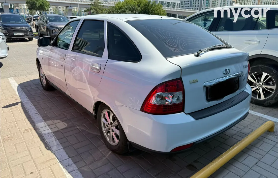 LADA Priora 2015