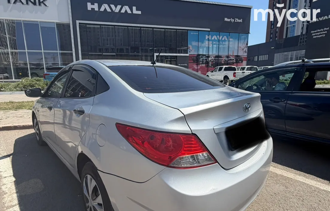 Hyundai Solaris 2011