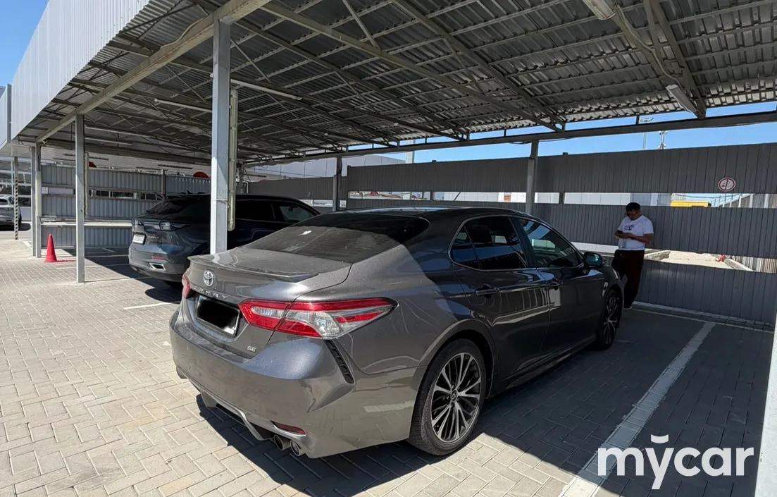Toyota Camry 2018