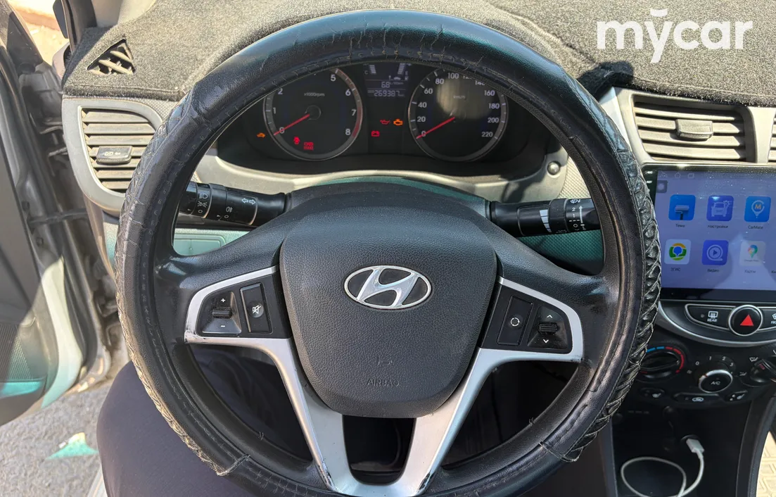 Hyundai Solaris 2011