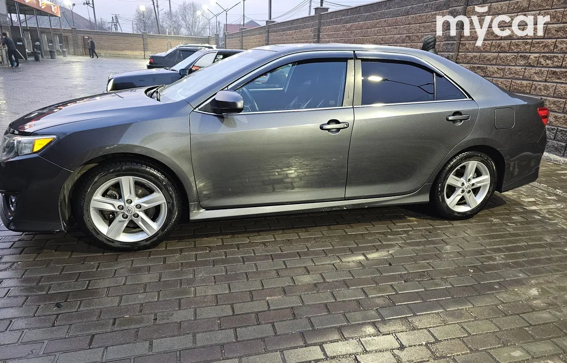 Toyota Camry 2013