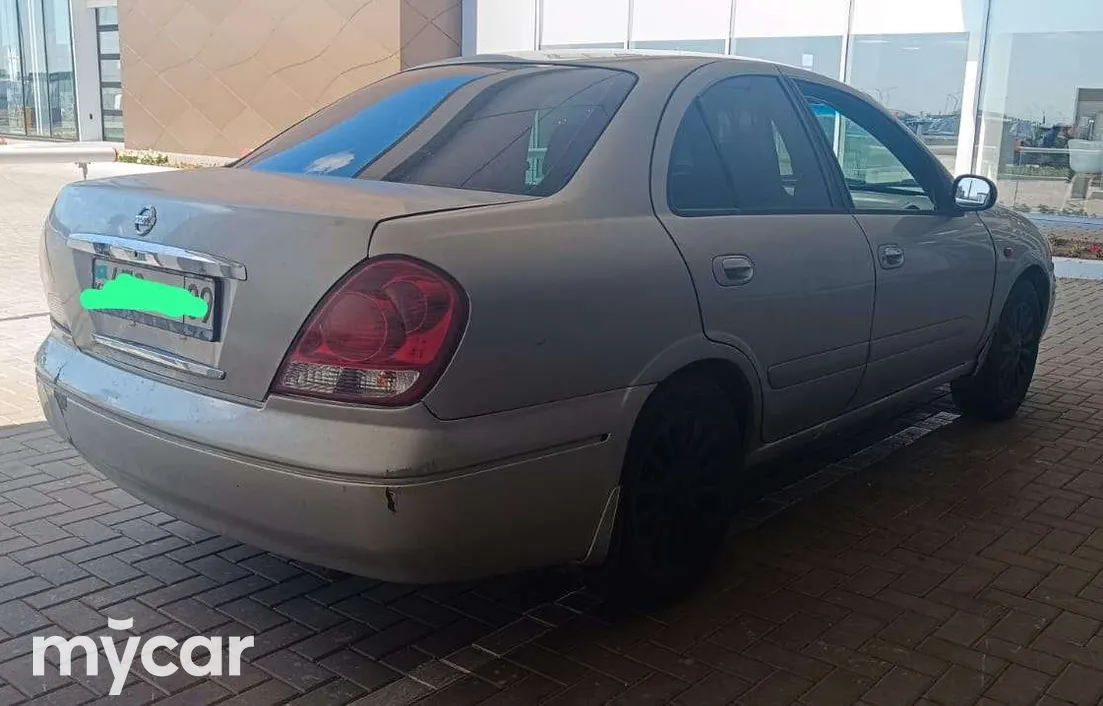 Nissan Sunny 2005