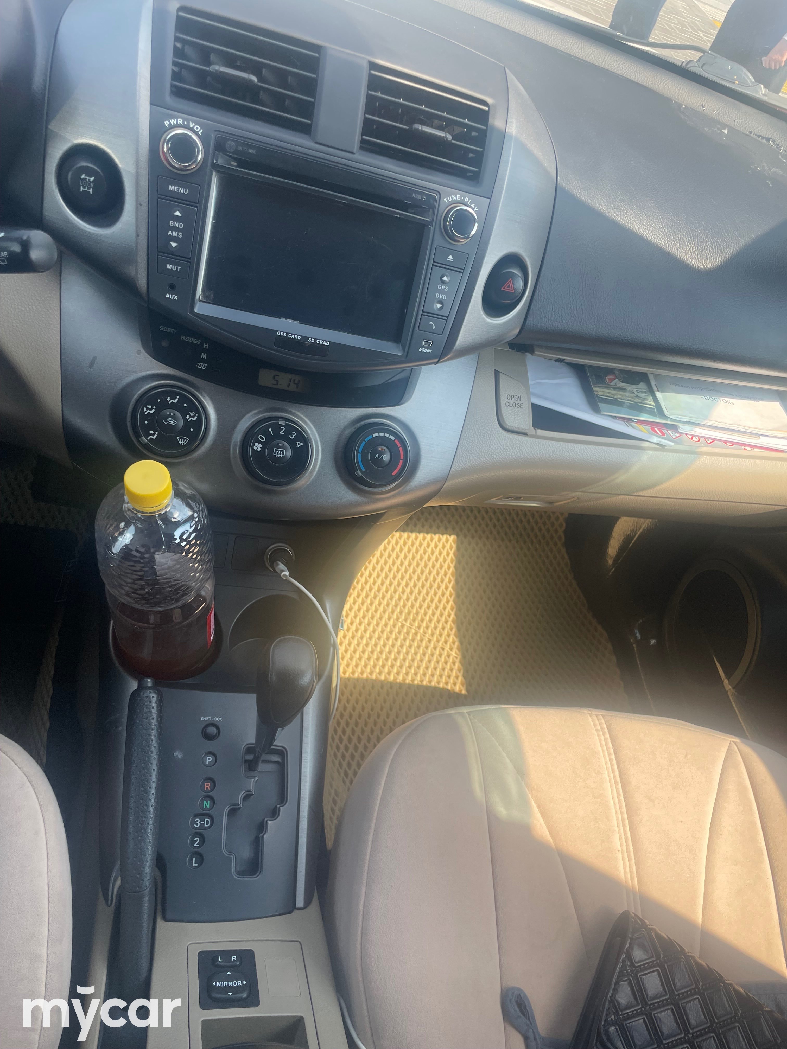 Toyota RAV4 2011