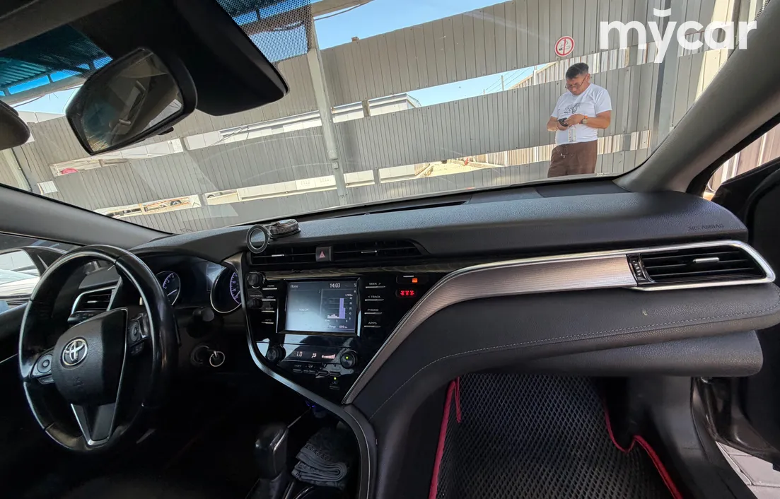 Toyota Camry 2018