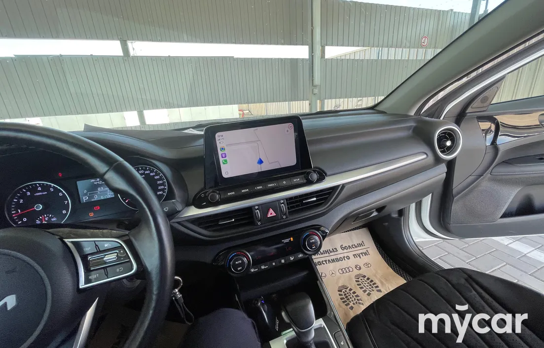 Kia Cerato 2024