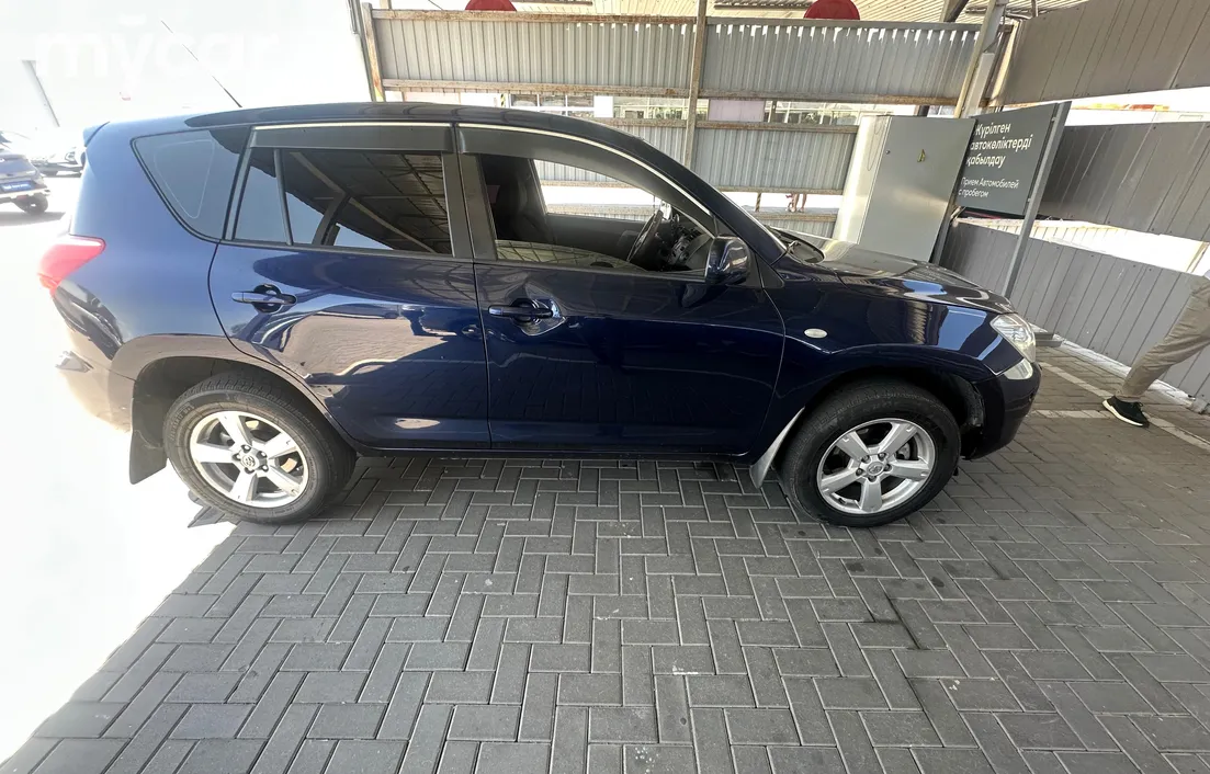 Toyota RAV4 2008
