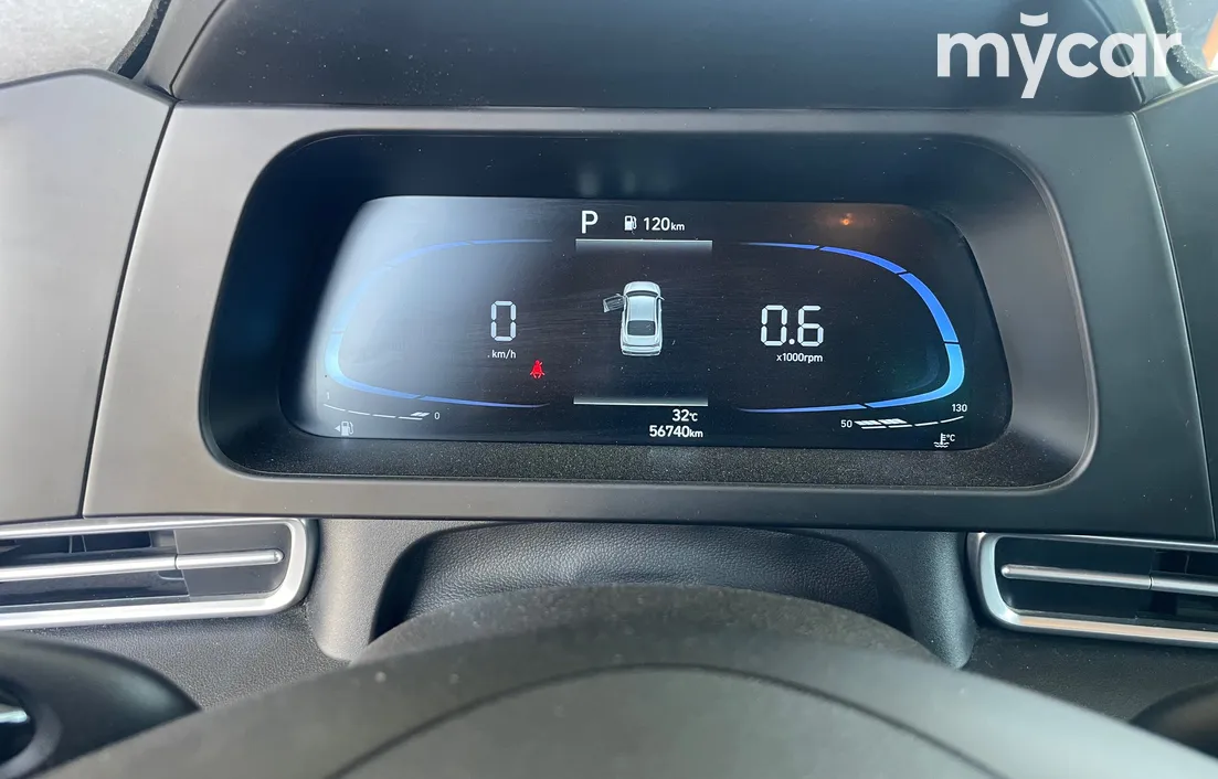 Hyundai Elantra 2025