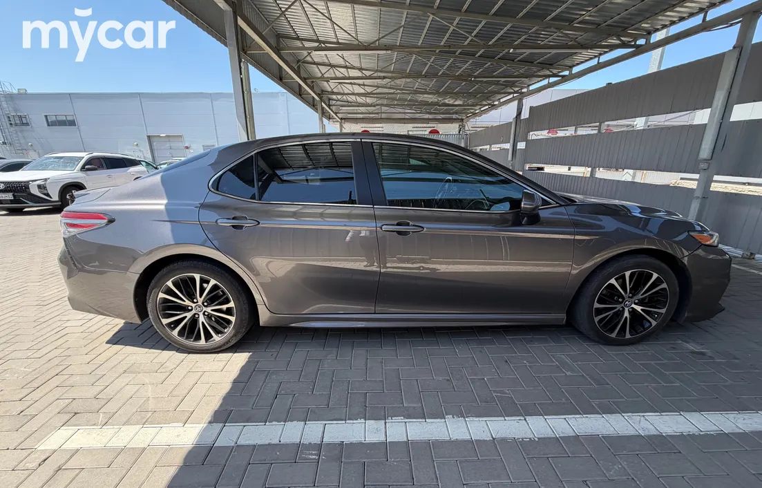 Toyota Camry 2018