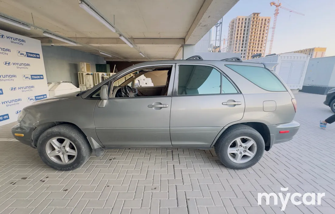 Lexus RX 1999