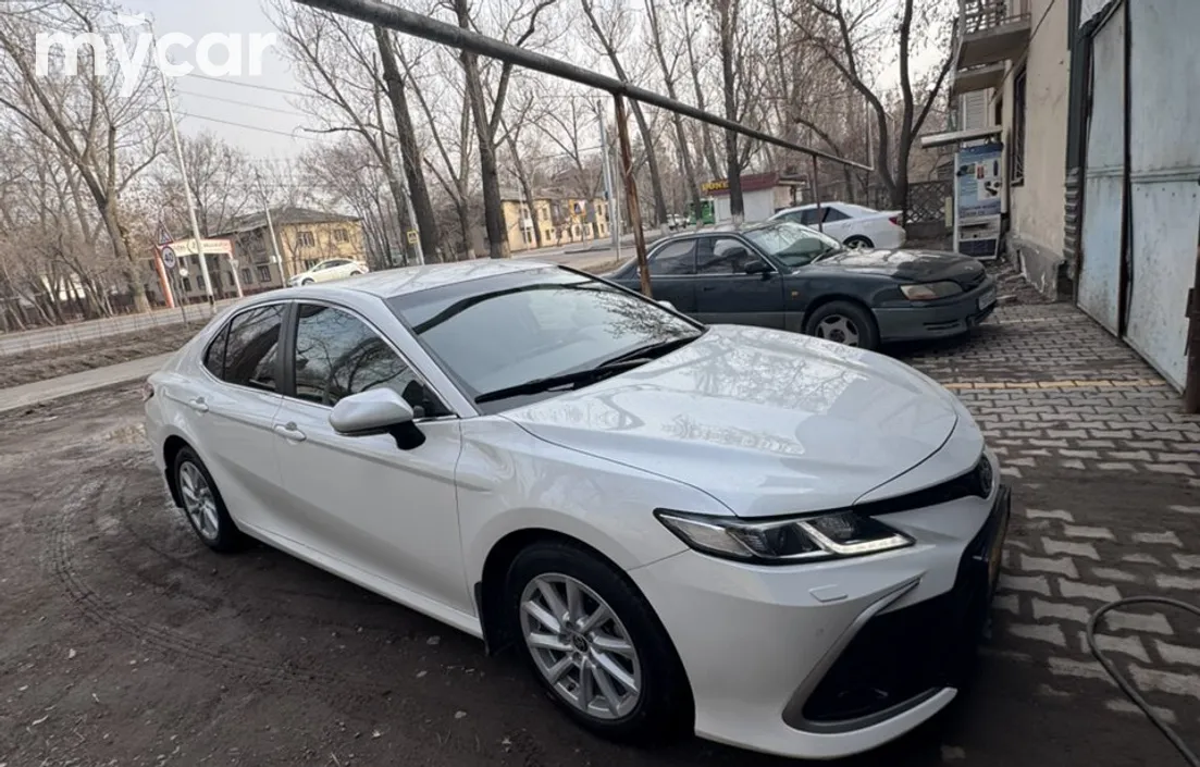 Toyota Camry 2022