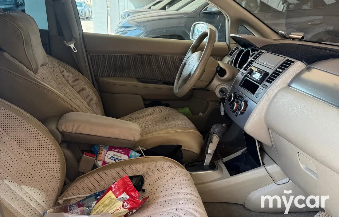 Nissan Tiida 2007