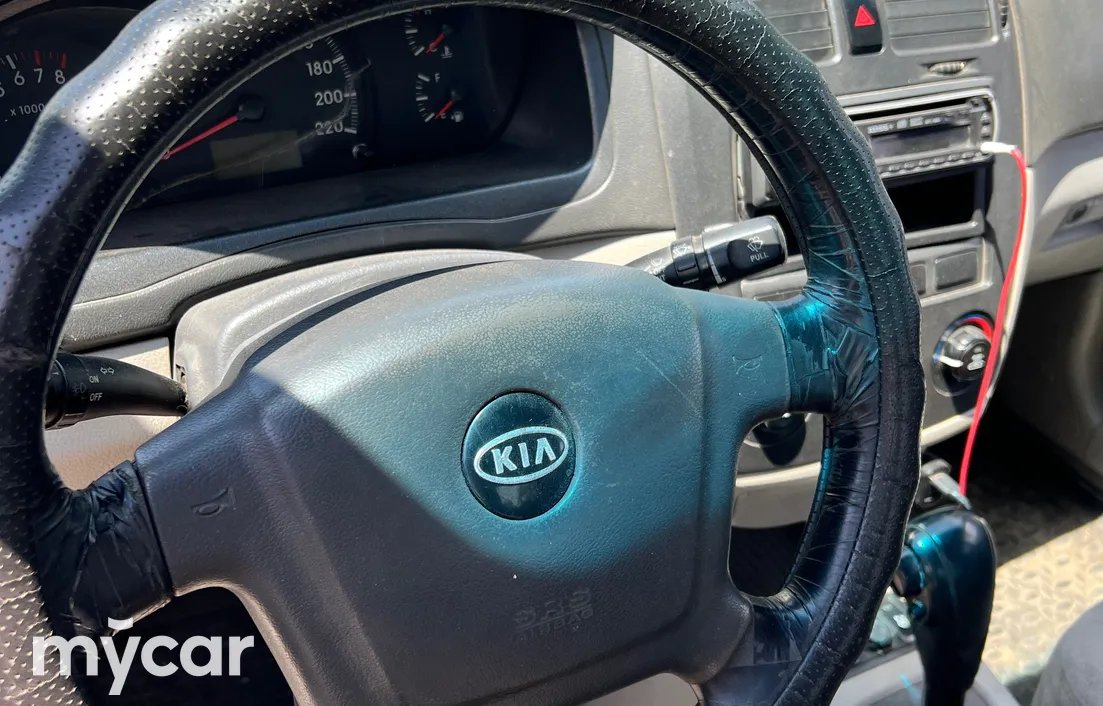 Kia Cerato 2006