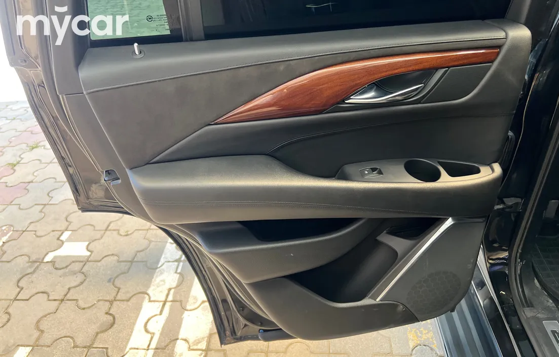 Cadillac Escalade 2016