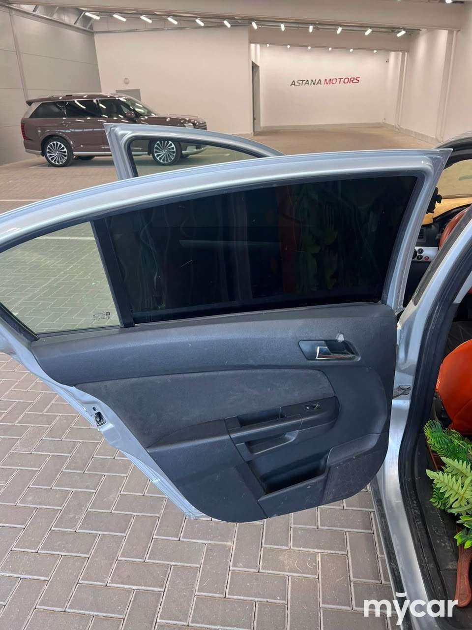 Opel Astra 2011