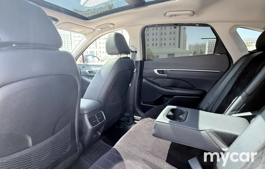 Hyundai Sonata 2022