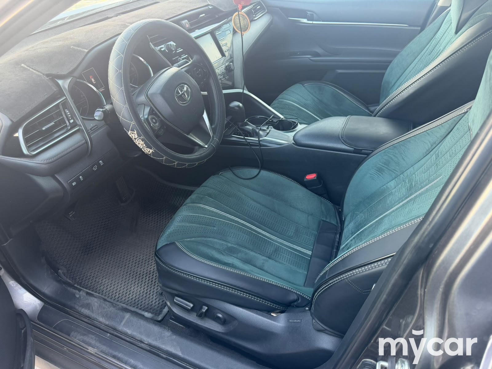 Toyota Camry 2019