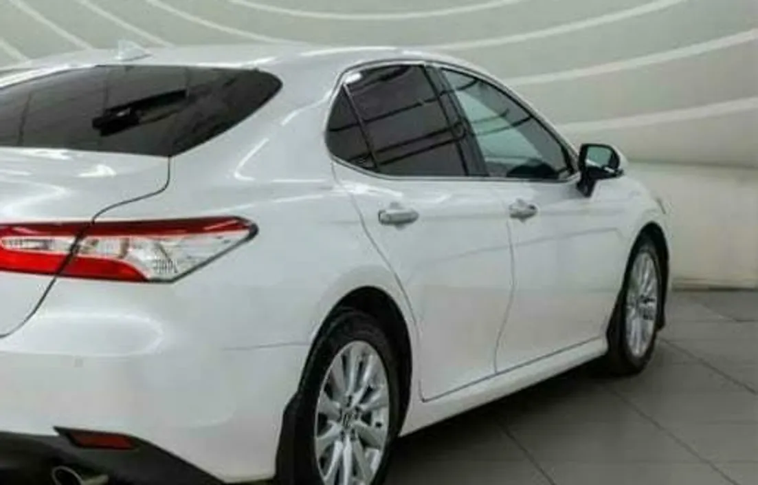 Toyota Camry 2019