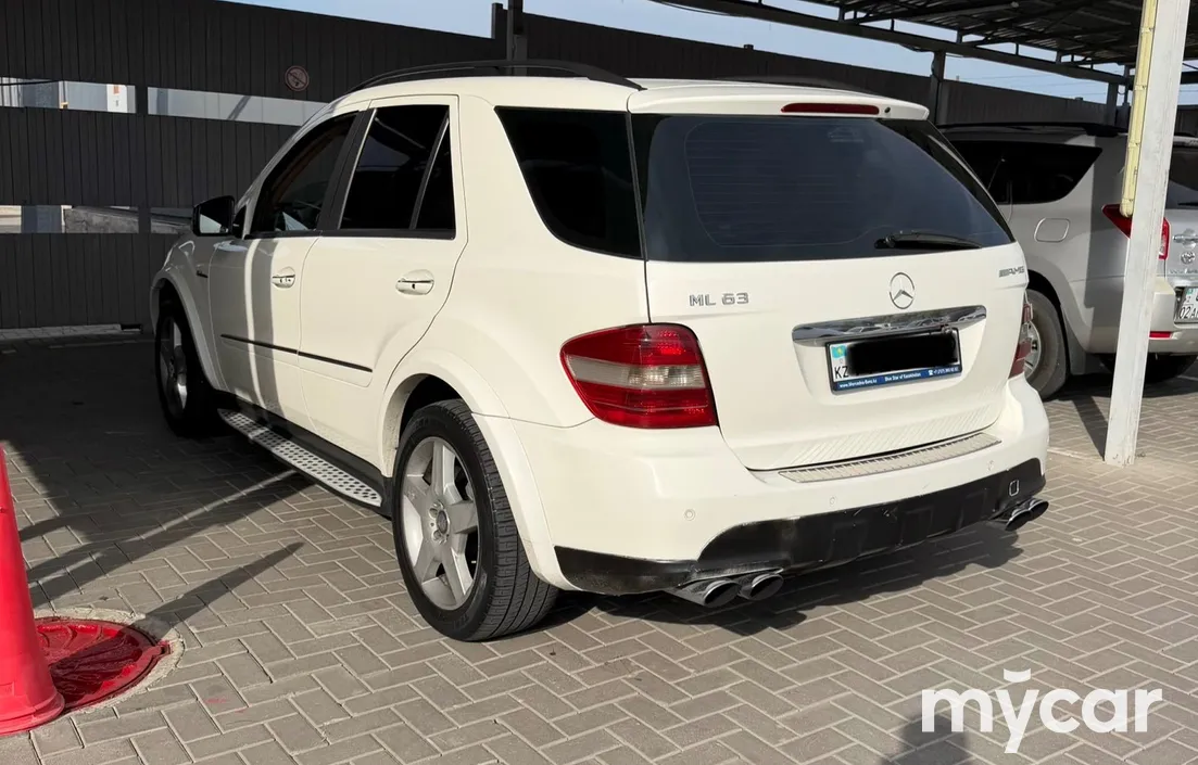 Mercedes-Benz M-Класс 2006