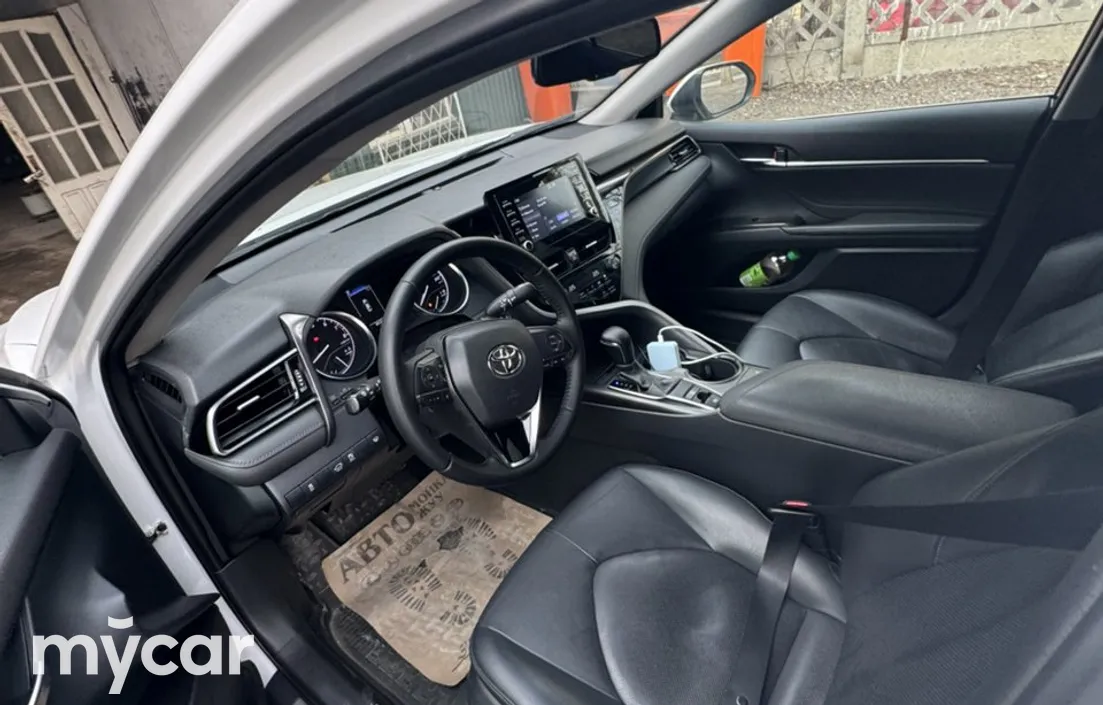Toyota Camry 2022