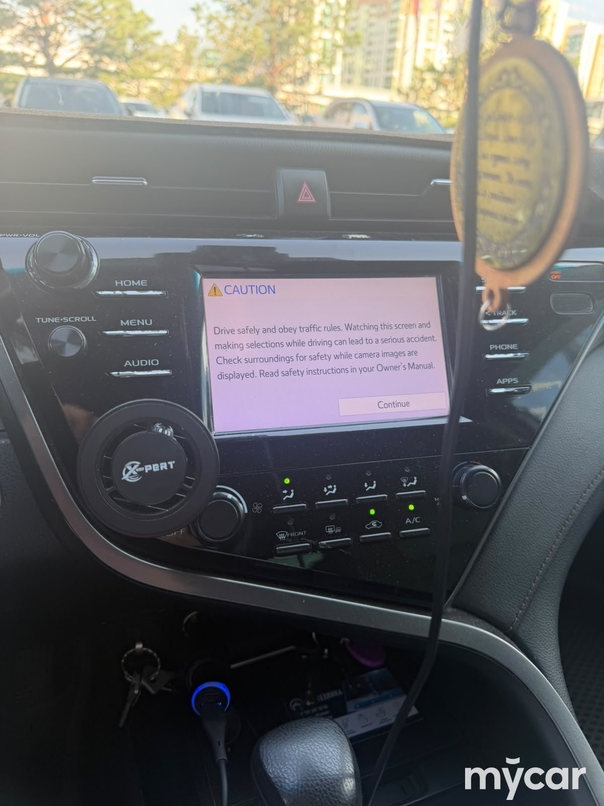 Toyota Camry 2019