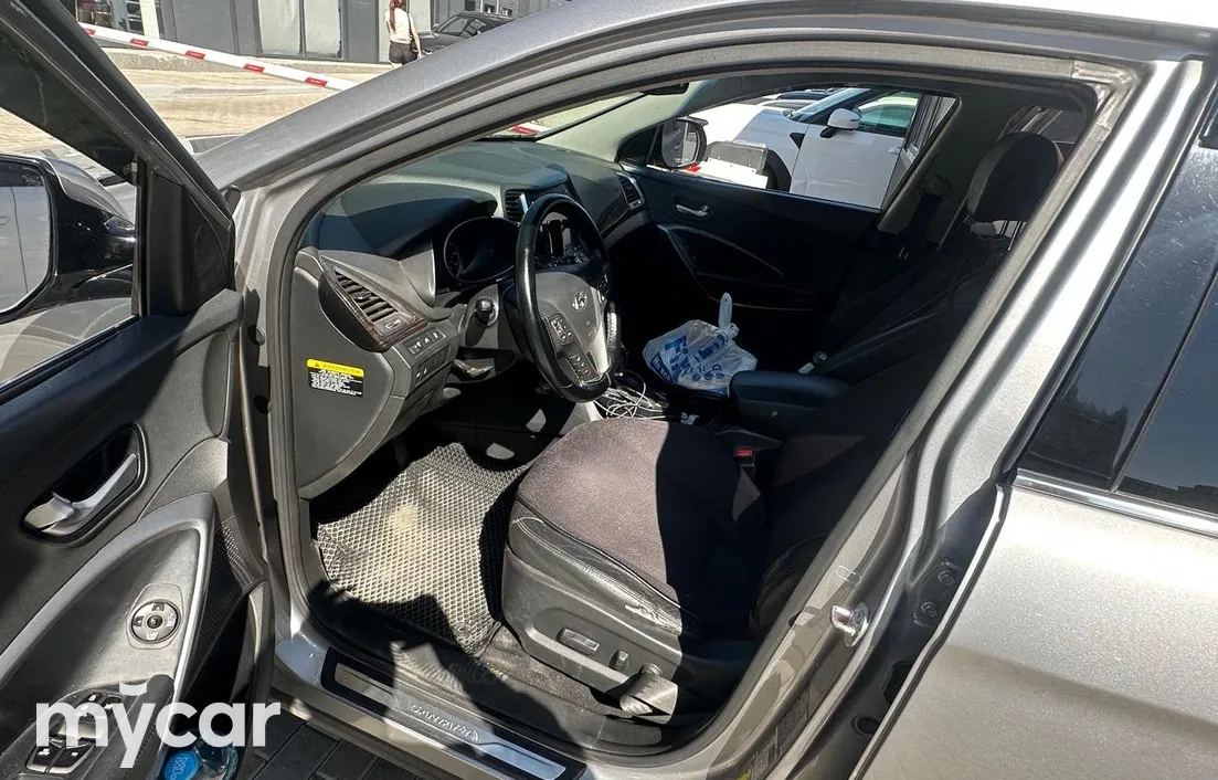 Hyundai Santa Fe 2013
