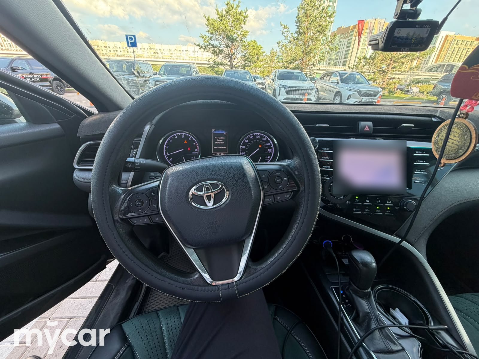 Toyota Camry 2019
