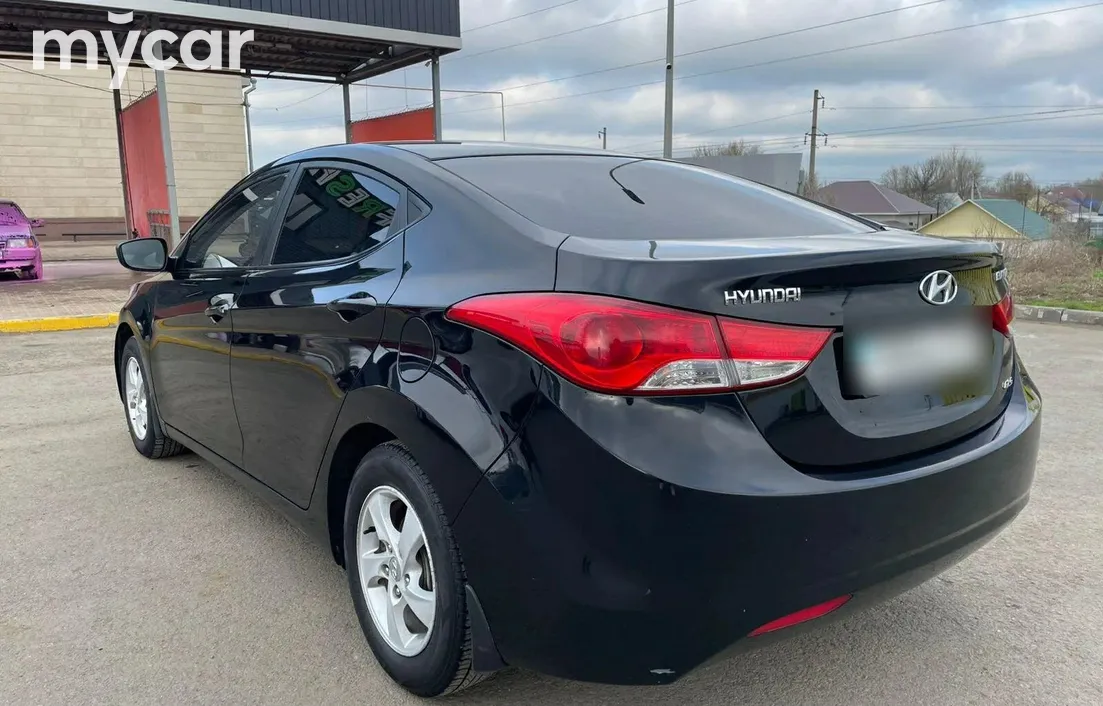 Hyundai Elantra 2013