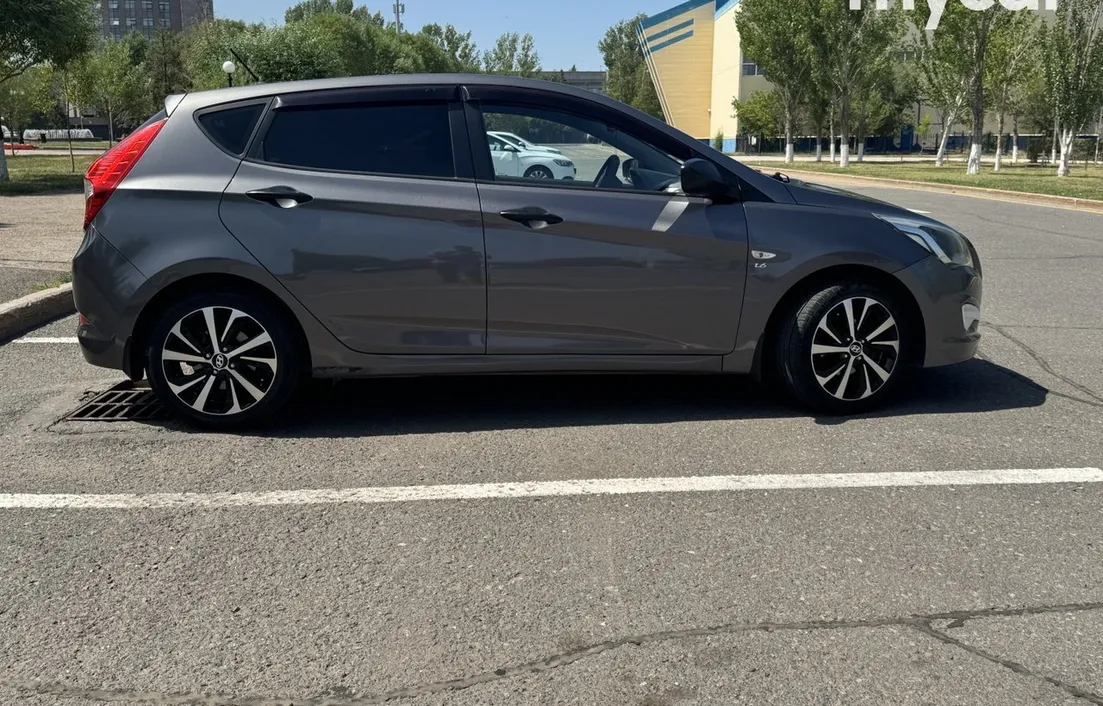 Hyundai Accent 2014