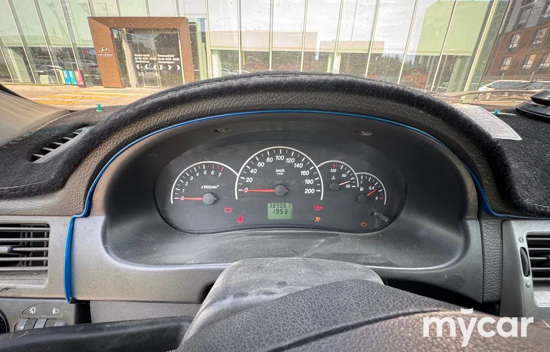 LADA Priora 2012