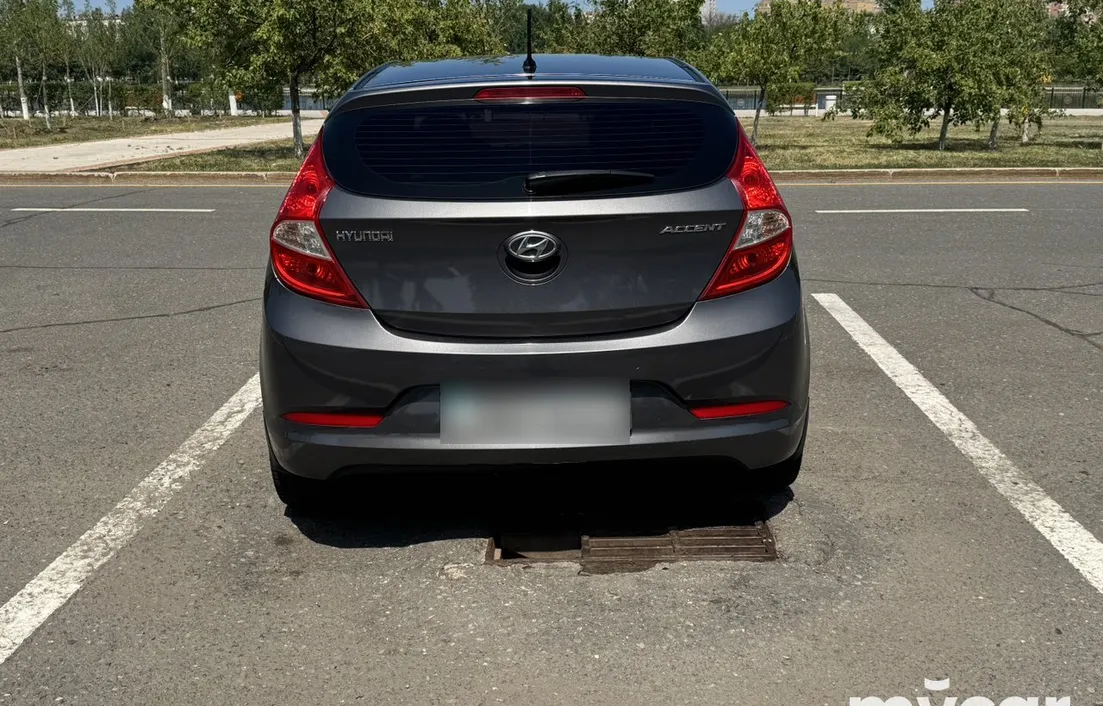 Hyundai Accent 2014