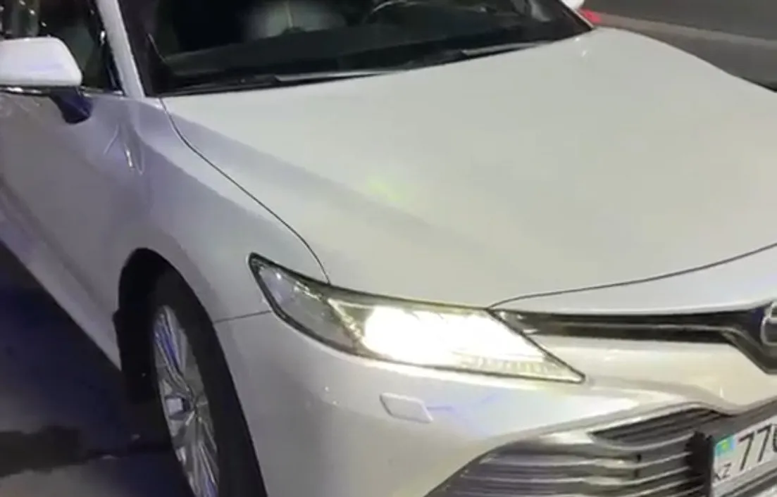 Toyota Camry 2019