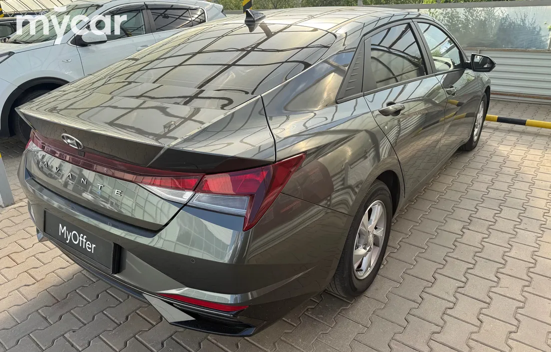Hyundai Avante 2021