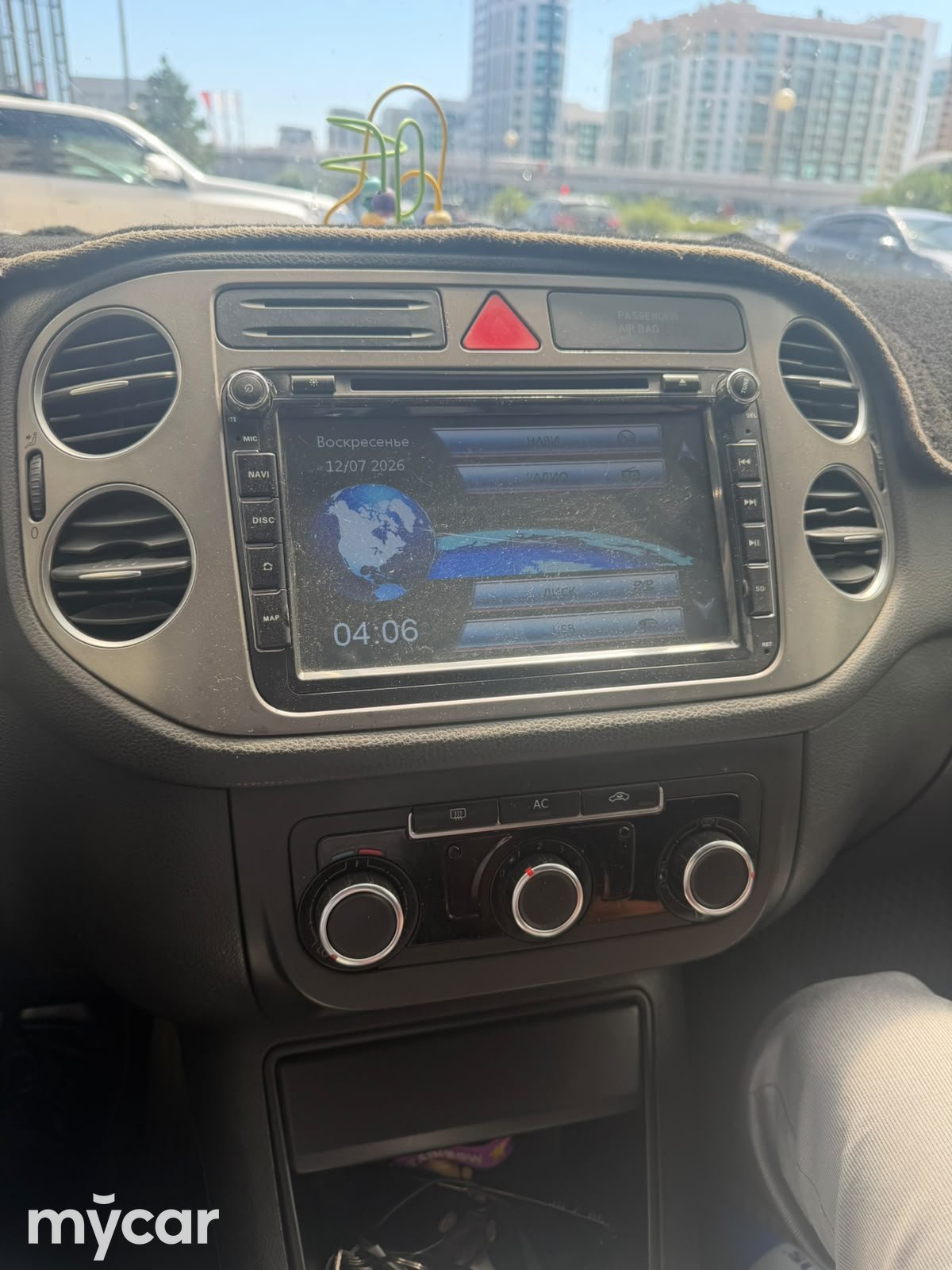 Volkswagen Tiguan 2011
