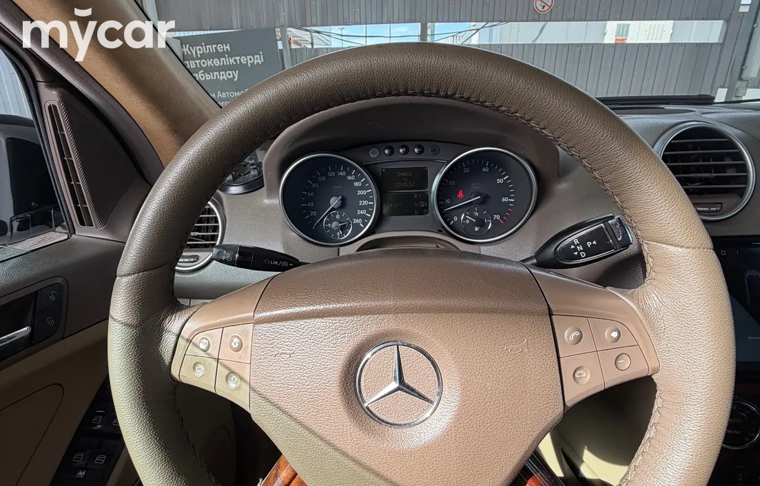 Mercedes-Benz M-Класс 2006