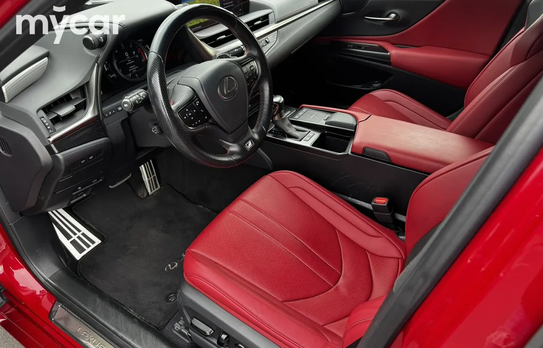 Lexus ES 2021