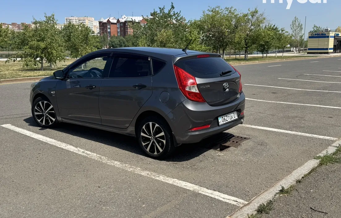 Hyundai Accent 2014