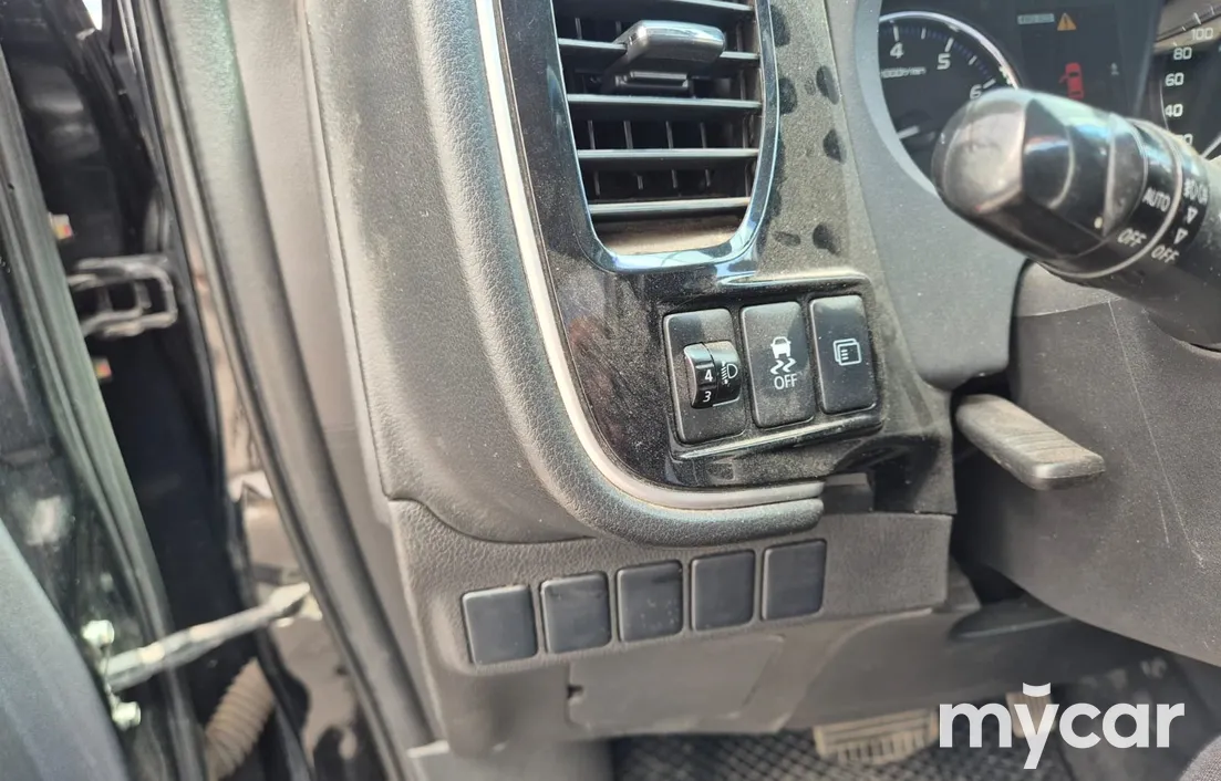 Mitsubishi Outlander 2014
