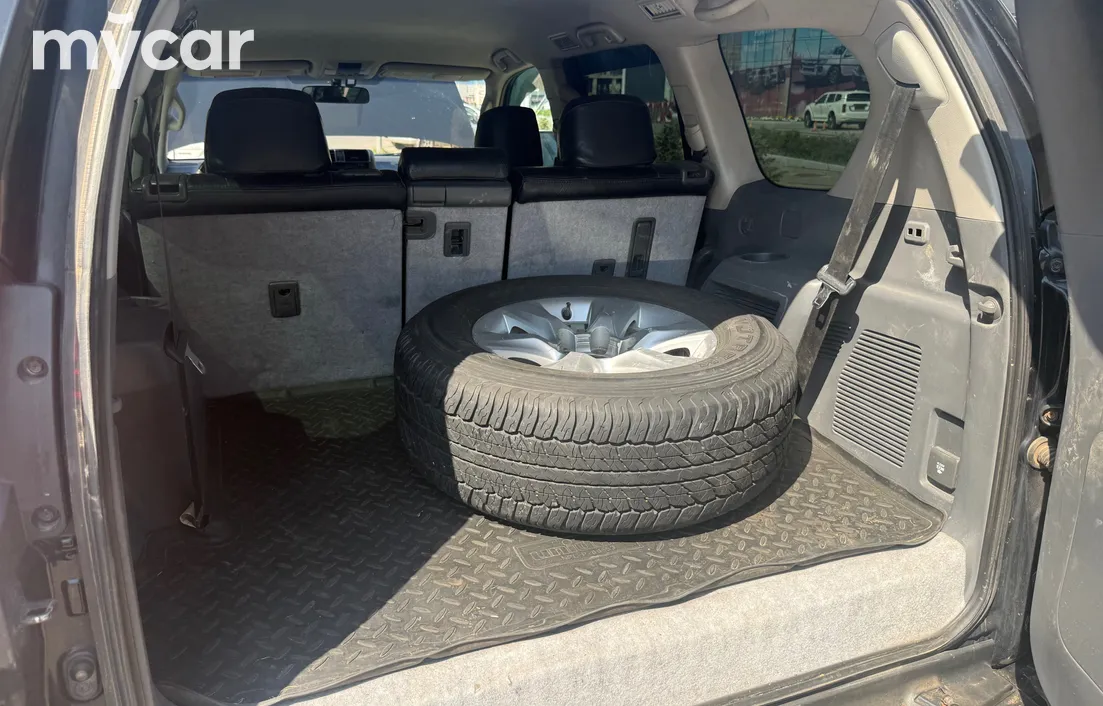 Toyota Land Cruiser Prado 2013