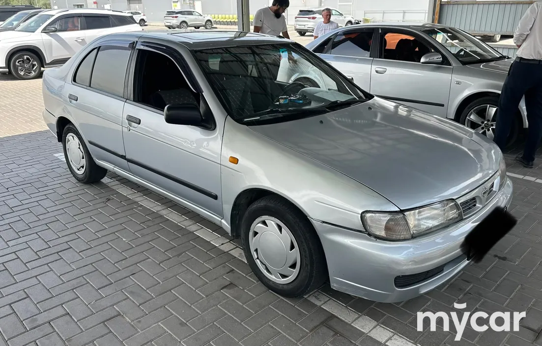 Nissan Almera 1995