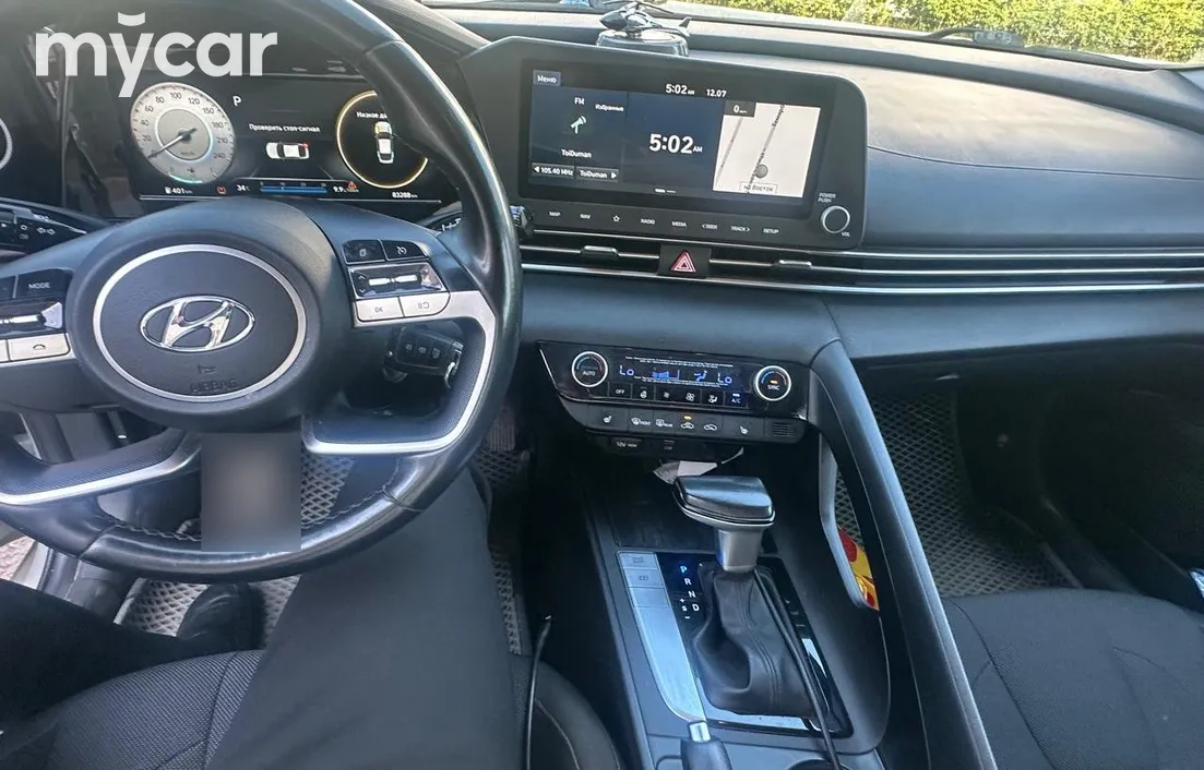 Hyundai Elantra 2021