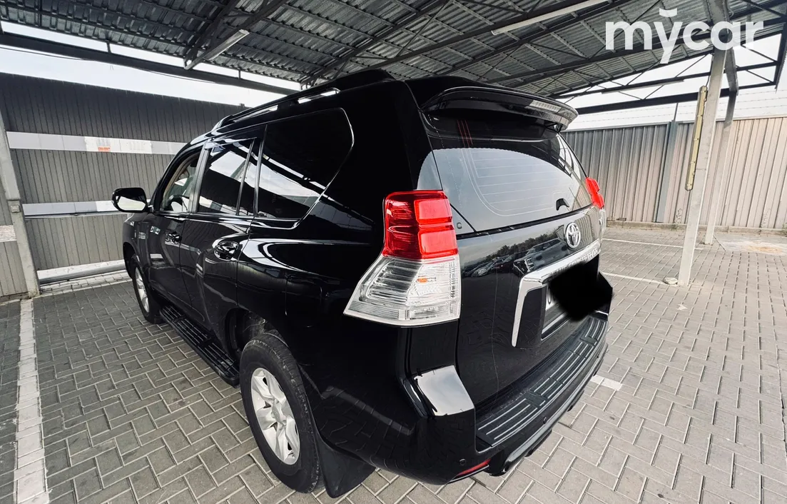 Toyota Land Cruiser Prado 2013