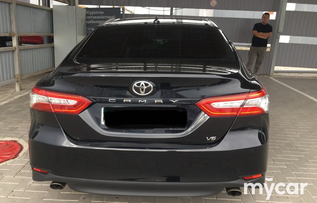 Toyota Camry 2018