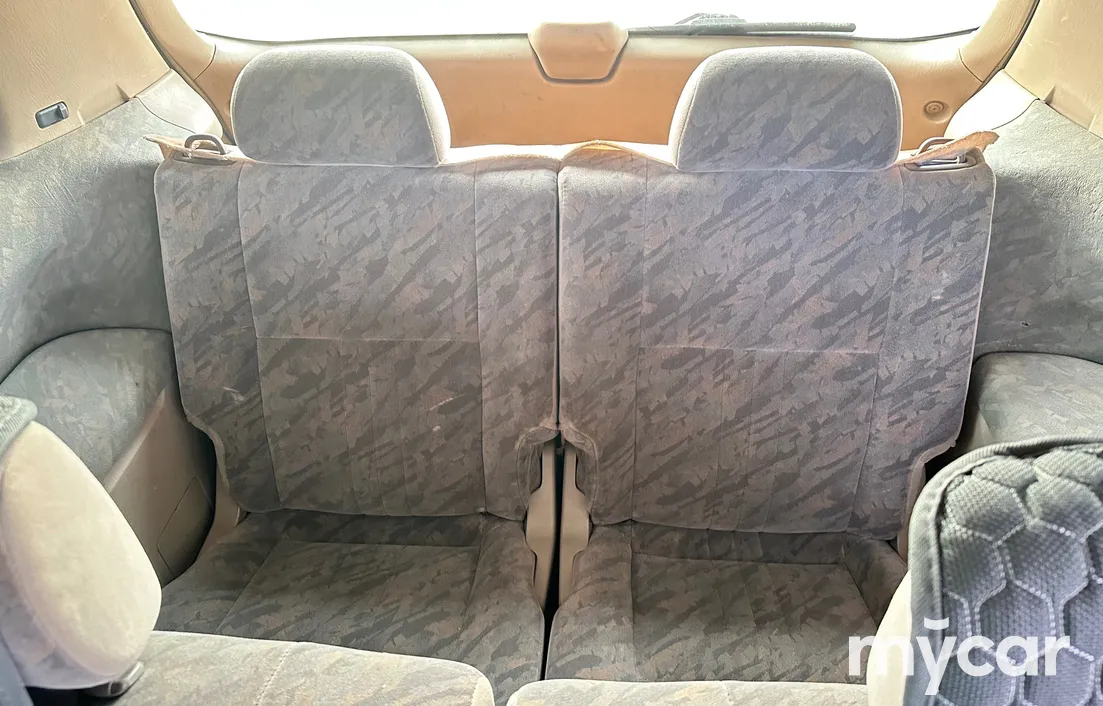 Toyota Gaia 1998