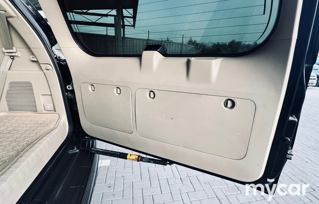 Toyota Land Cruiser Prado 2013