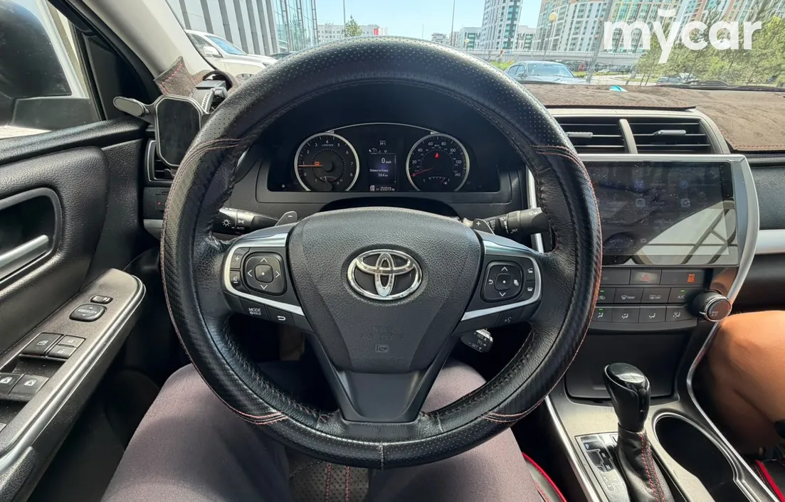 Toyota Camry 2017