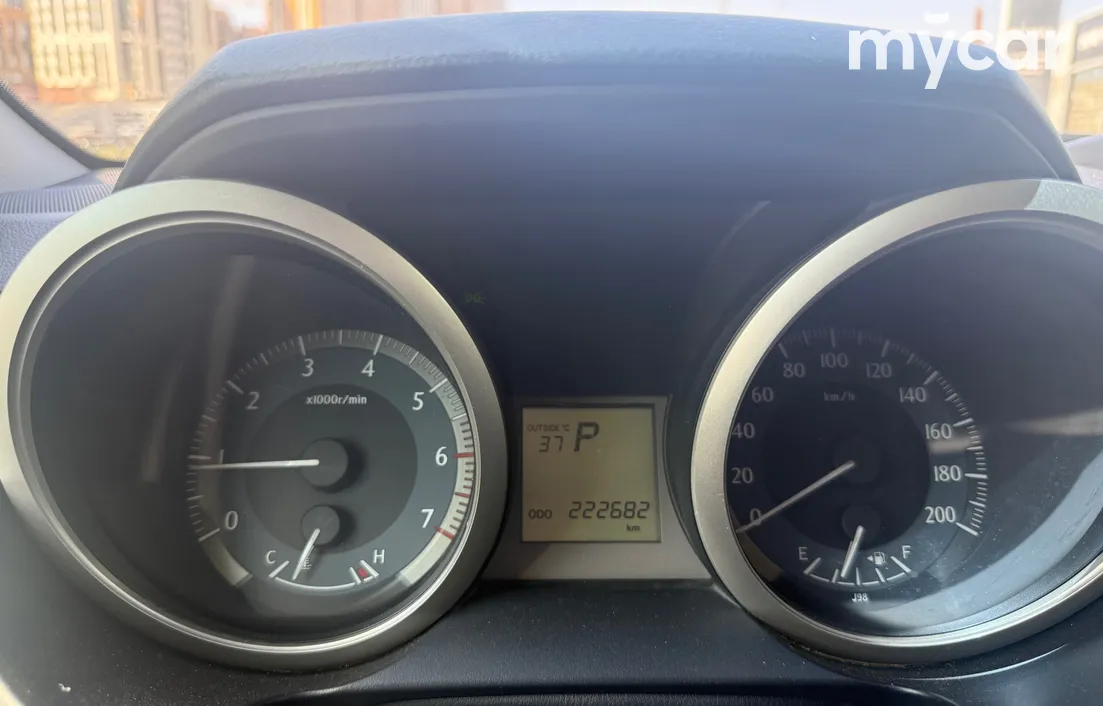 Toyota Land Cruiser Prado 2013