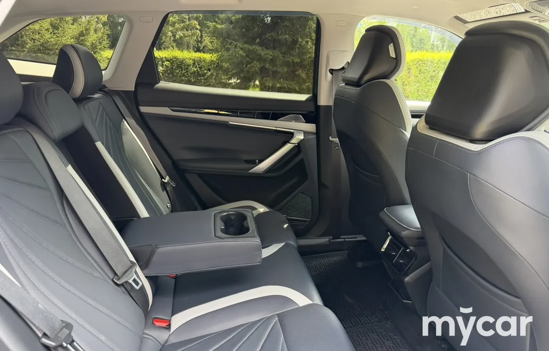 Geely Atlas 2024