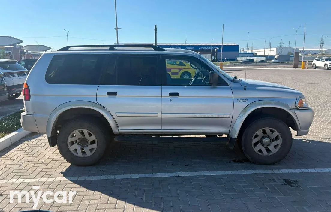 Mitsubishi Montero Sport 2002