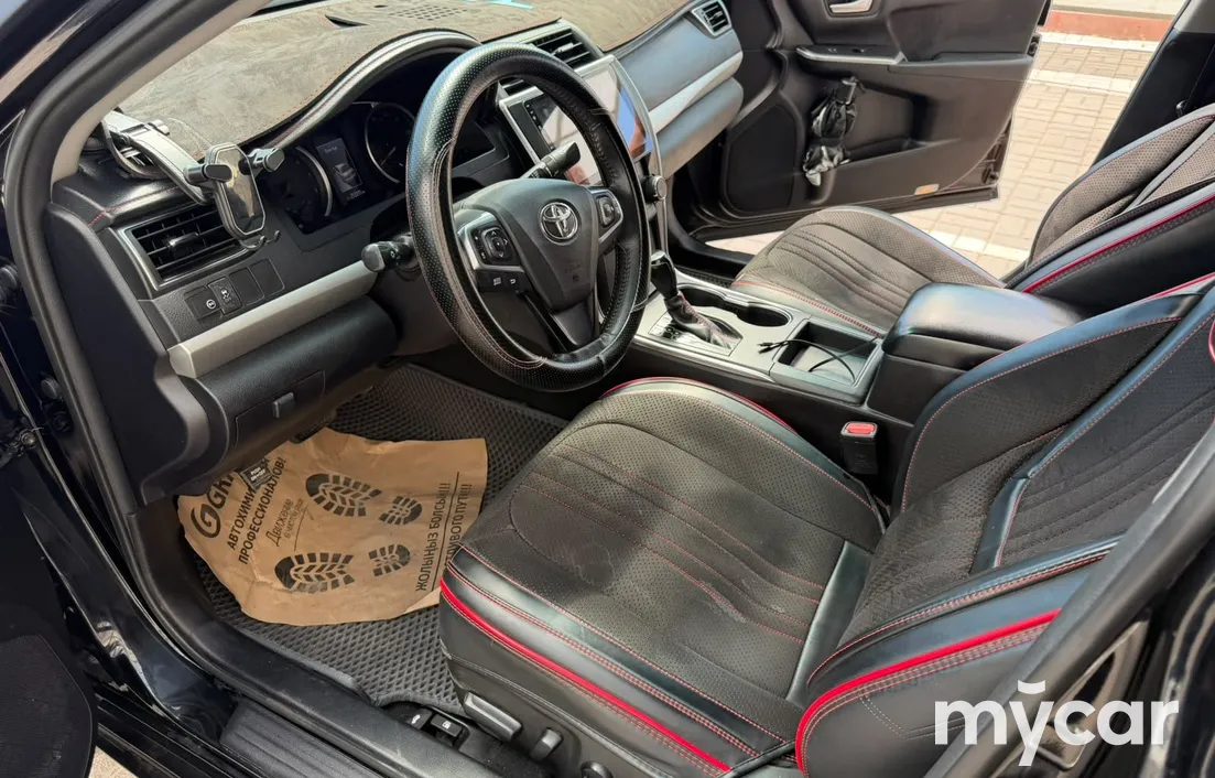 Toyota Camry 2017